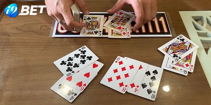 Nhắc nhở người chơi lần đầu nghiên cứu chia bài lấy liêng